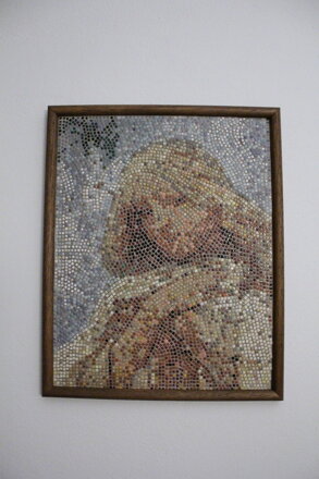 Alfons Mucha - dáma v liliích