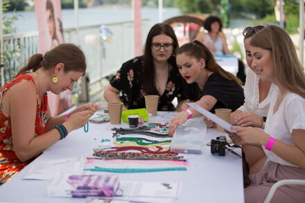 Firemní event Benefit cosmetics, žluté lázně červen 2019